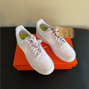 NWB Nike Women’s Air Force 1 ‘07 NN Barely Grape/Sail